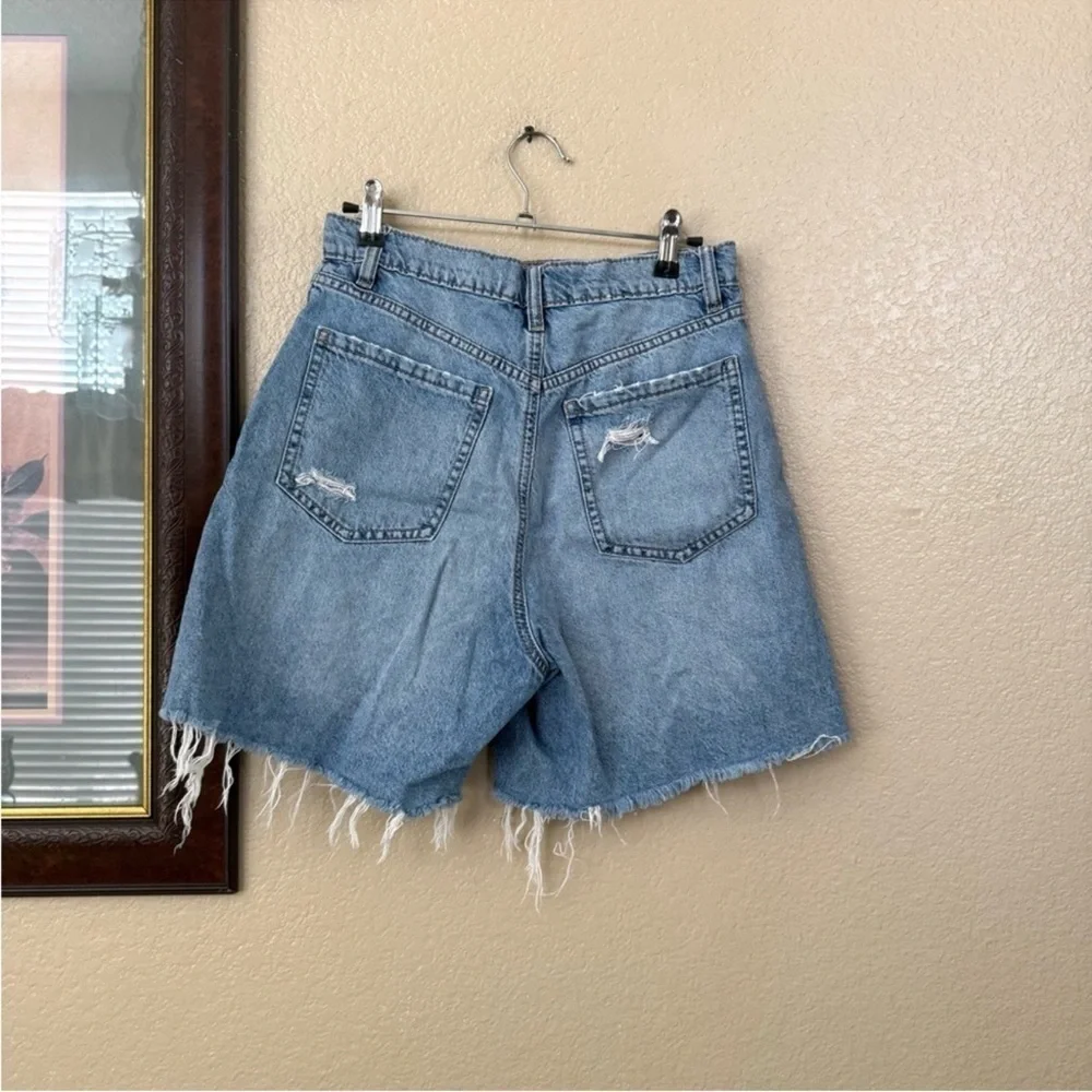Garage Super High Waisted Distressed Shorts Size 5/27
